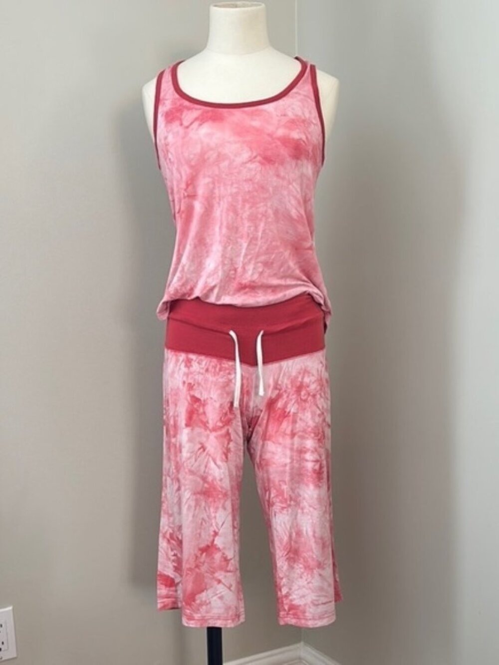 This is J Bamboo Pyjama Set Pink Tie Dye Sz XS